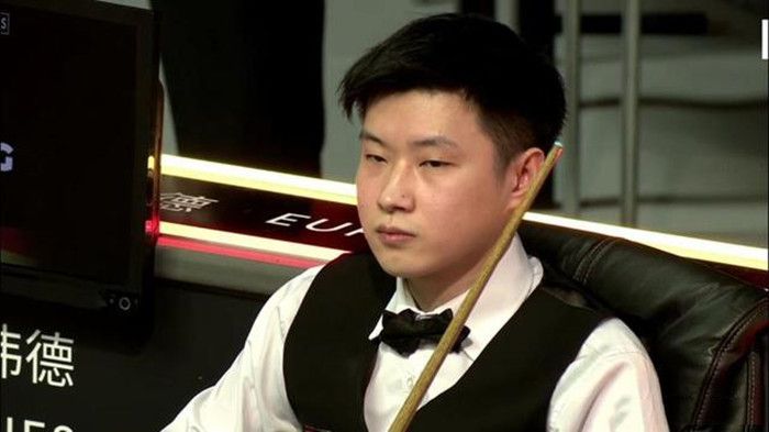 她是非知名演员辣目洋子，她终于当女一了 2022-04-23 杨阳洋穿红马甲现身似小鸟 一路手舞足蹈心情靓 2014-12-26 日前，杨阳洋在北京出席某活动。