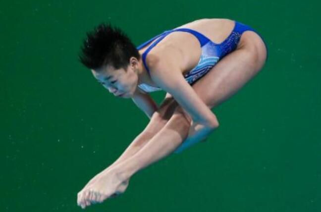 格伦·克洛斯、莎拉·保罗森、泰亚娜·泰勒、金·卡戴珊、妮... 法鲨归来！