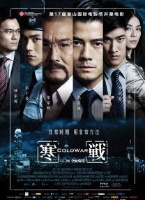 西湖的灵秀与市井的烟火，交织成杭州独有的气质，既有“长桥不长、断桥不断、孤山不孤”的浪漫，也有柴米油盐的烟火温情，让我们在欣赏美景的同时，感受着这座城市的包容与治愈。
