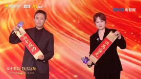 WIFI下打开 专稿 当第一束光划过银幕，当一列火车从纵深处驶来，19世纪的末尾，电影诞生。